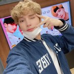 [TXT] 휴닝이 금발...