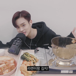 [모두드루와] 김치 인사시키는 아이돌 ㅋㅋ