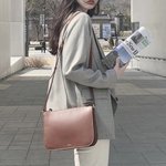 이런 체크<b>자켓</b>에 어울리는 원피스