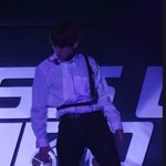 <b>변백현</b> 피지컬 봐;