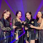 마마무 한복 줠라 이쁘네