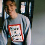 [세븐틴] 아까 <b>버논</b>이 남친짤 찾던 럿이!