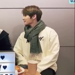 [스키즈] 리노의 이겨낸다로 시작하는 <b>월욜</b>