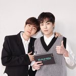 근데 진짜 강아지랑 고양이네