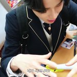 [NCT즌] 가장 <b>친한</b> 친구 사진을 보호하는 정우