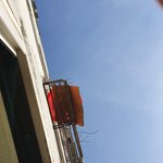 [꼭조언부탁] 윗집 때문에 <b>창문</b>이ㅜㅜ