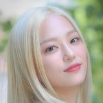 <b>시크</b>하고 쿨한 매력 새어나오는 女돌