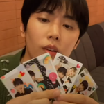 이 시국 브이앱을 참 잘하는 남돌