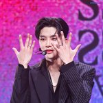 악세사리 자랑하는 <b>sf9</b> 로운