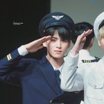 제복 너무 잘 어울리는 <b>sf9</b> 유태양