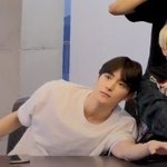 [더보이즈] 이재현 어깨 무슨일이구??.?