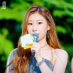 파스텔톤이 잘 어울릴 <b>은은</b>한 女돌
