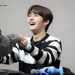 [스키즈] 심심해서 쓰는 나의 입덕 <b>story</b>(엄청 김 주의)