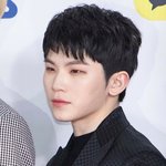 세븐틴 우지 눈 가로<b>세로</b> 몇일까