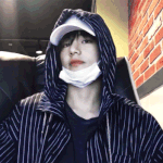 [방탄소년단] 안녕 나 타팬인데 <b>뷔</b> 짤좀 받을 수 있을까??