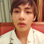 [이것좀봐줘] 김태형 평소에 눈 어떻게 뜨고 다니는거야