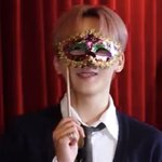 [세븐틴] 문특 관이 <b>반지</b>도 다른거 같지 않아..?
