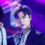 <b>첫인상</b>부터 기 확 눌리는 男돌