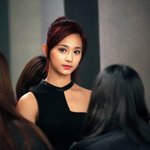 <b>쯔위</b> 이때 17살때임????
