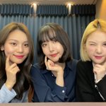 <b>엄지</b> 신비 은하 브이앱