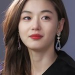 이 립스틱 어디꺼에요?