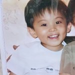 [이것좀봐줘] 엔시티 <b>마크</b> 애기<b>때</b> 거울샷 모음