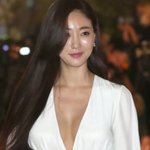 44세 김사랑이 <b>색기</b>있지.jpg