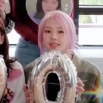 <b>채영</b> 핑크머리 뭐야