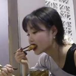 짤하나 <b>수진</b> 먹는