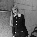 로제 막방 <b>착장</b> 정보 왜 아직 안뜨지