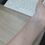 얘드라 <b>퍼스널컬러</b> 팔만 가지구 알 수 있어?