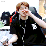 아 세훈이 이거 넘무 <b>귀여</b>웡