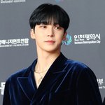 코뮤페 <b>우영</b> 윤호