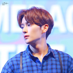 <b>반듯</b>하게 훈훈한 외모의 男돌