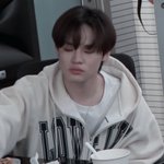 [NCT즌] 얘들아 어제 천러 후드<b>집</b><b>업</b> 나만 예뻐 보이냐