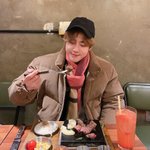 엑소 <b>수호</b> 사진 신기한게