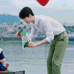 기여운 <b>세훈이</b>의 김과자 광고