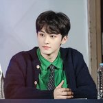 [NCT즌] 마크는 <b>흑발</b> 할<b>때</b>마다 레전드를 쓰네