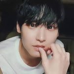 흑발 잘 어울리는 <b>sf9</b>