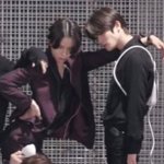 [NCT즌] 얘는 허리가 <b>앞태</b>옆태 다 너무 얇은 듯