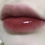 [댓글부탁해] <b>이런</b><b>틴트</b><b>색</b> 아는사람 ㅠㅠㅠㅠ