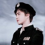 <b>수호</b>로 한달만 살아보고 싶다..