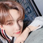 <b>윤정한</b>