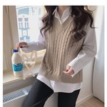 흰티에 검은니트<b>조끼</b> 어때