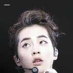 보는 이 마음 대놓고 흔드는 <b>몸짓</b>