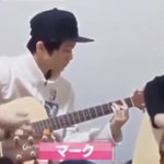 [NCT즌] 마크 한 옷 꾸준히 입는구나 진짜