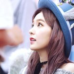 배토끼라는 <b>별명</b>을 가진 여자 아이돌 넷