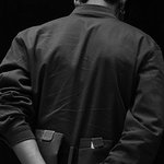 흔들림 없는 <b>묵직</b>한 분위기 in 男돌