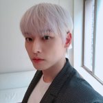 <b>sf9</b> 인성 머리색 예뻐