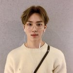[펜타곤] 잘생긴 남자와 <b>줄이어폰</b>이란